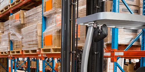 飲食料を納める倉庫